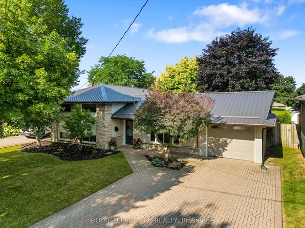 43 Howard Ave, Saint Catharines, ON L2N 3W8