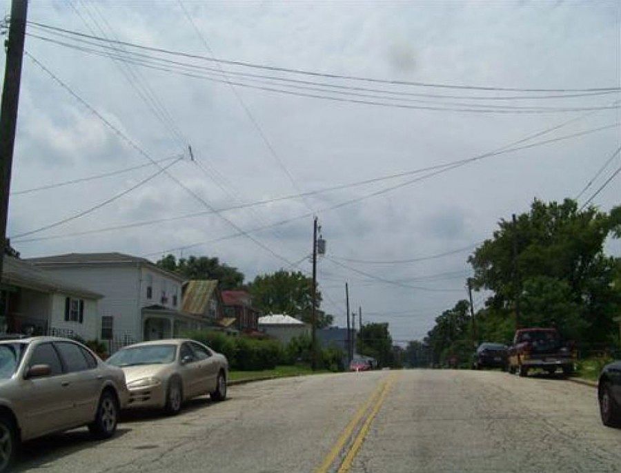 2nd image of 1016 Farmer St