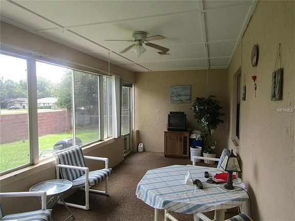 5th image of 392 Lake Daisy Dr