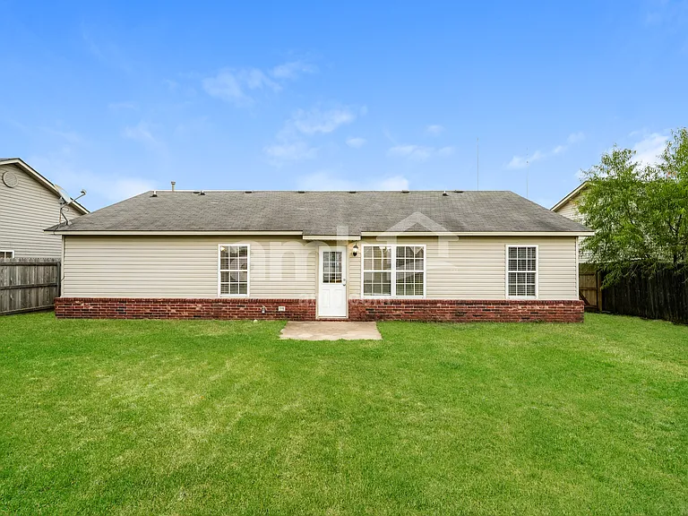 8944 S 261st East Ave — Photo 15