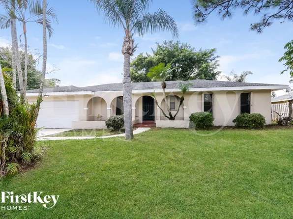 1032 SE Floresta Dr, Port Saint Lucie, FL 34983