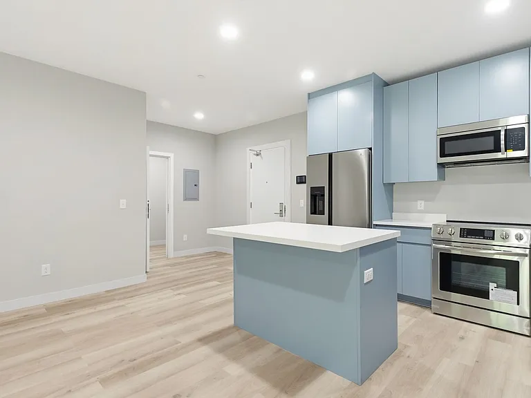 Taj Estates of Franklin II — Photo 116