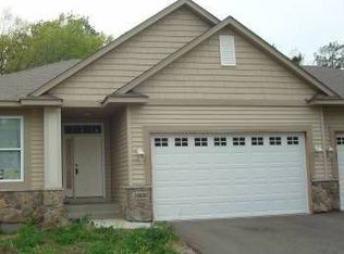 10036 Lee Dr, Eden Prairie, MN 55347