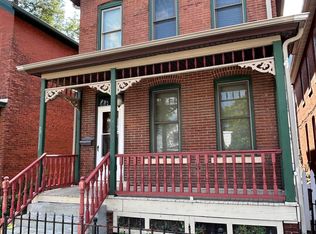 1605 Jackson St, Dubuque, IA 52001