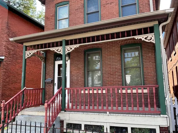 1605 Jackson St, Dubuque, IA 52001