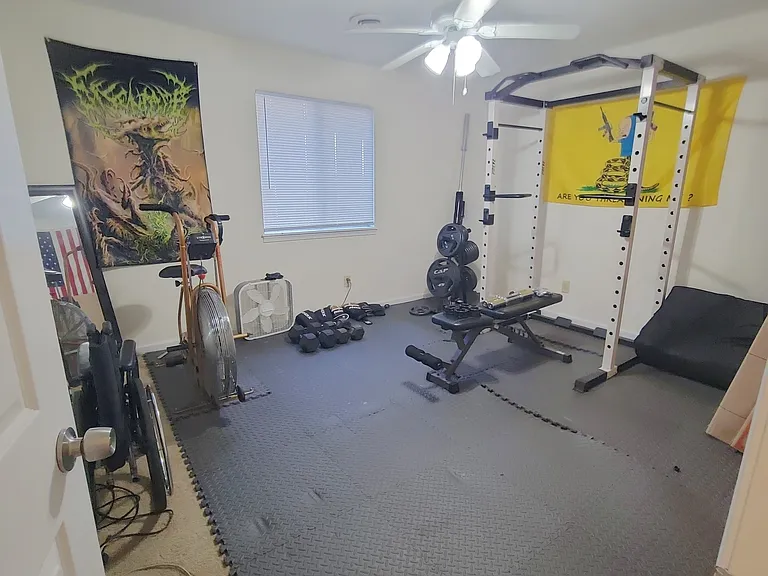 102 Bramble Ct — Photo 10