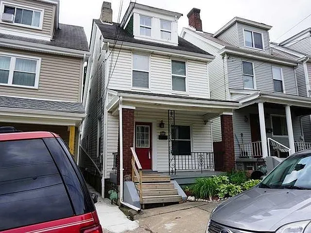 2412 Patterson St photo 1