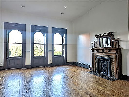 1st image of 40 W 120th St APT 3