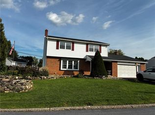7068 Linden Rd, Macungie, PA 18062