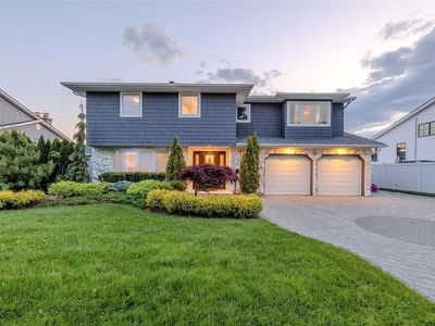94 Anchorage Drive, West Islip, NY, 11795