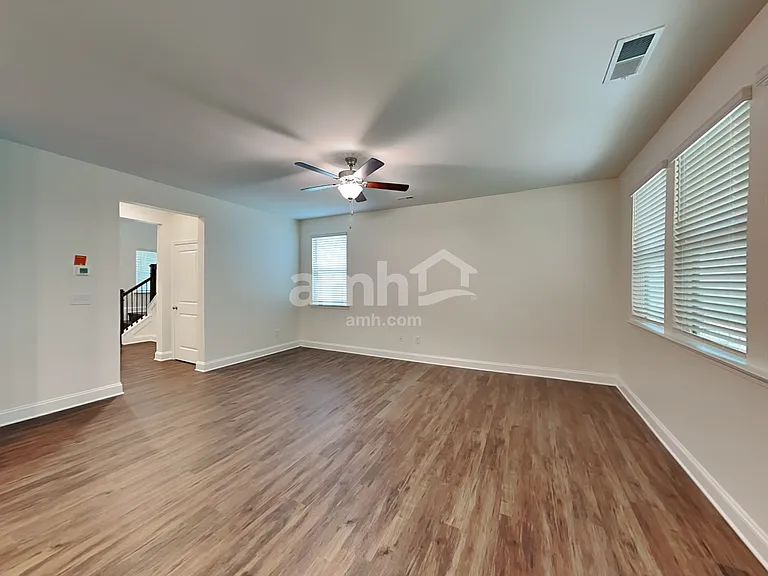 7309 Garrett Ct — Photo 7