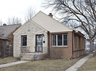 4718 N 19th St, Milwaukee, WI 53209