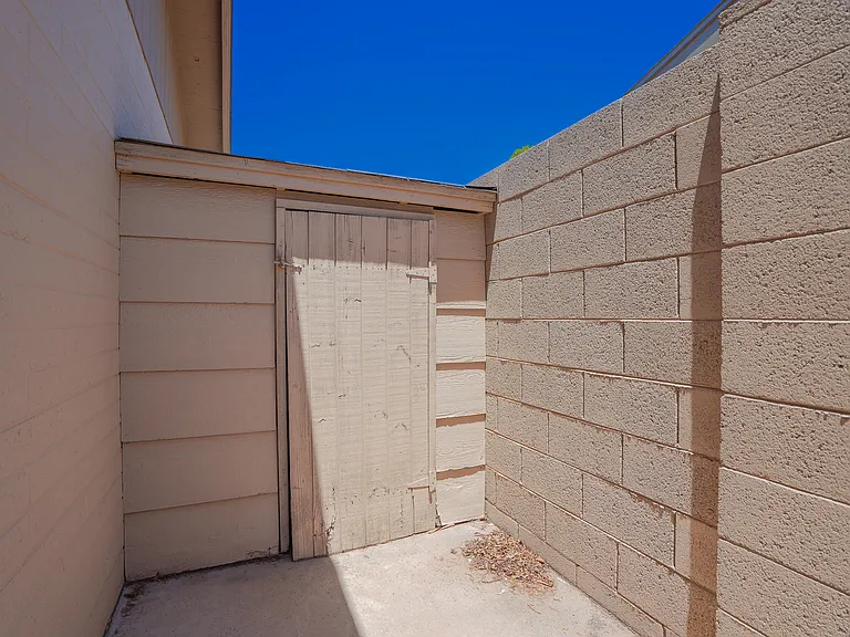 845 W Romo Jones St — Photo 26