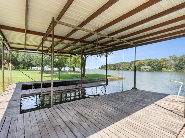 10147 Lynn Ln, Wills Point, TX 75169