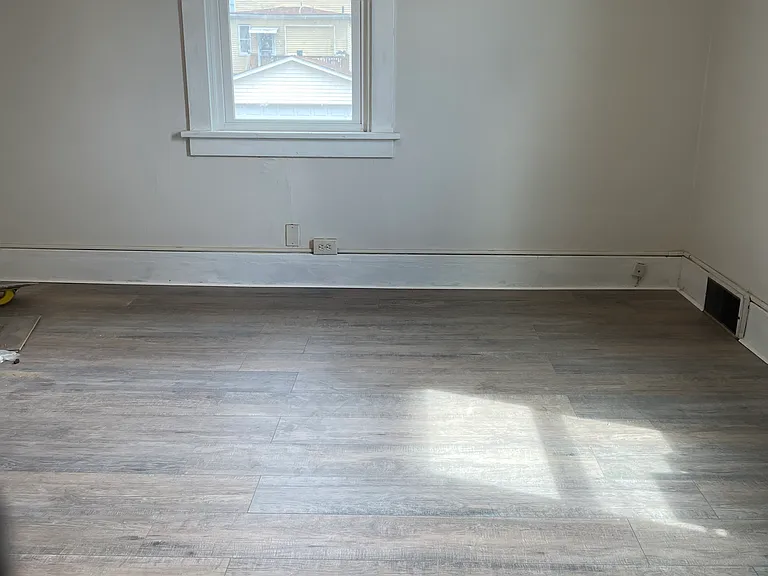 2507 Collins St #2 — Photo 5