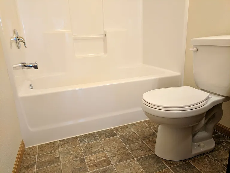 West Lake III Apartments — Photo 116