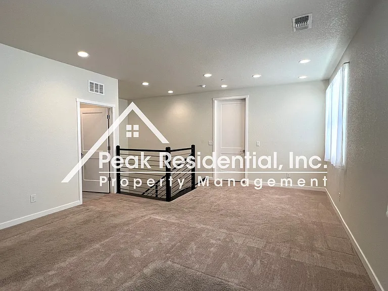 3283 Warbler Ct — Photo 15