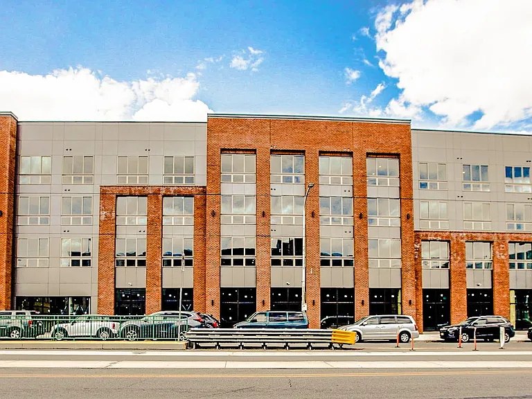 Wolff Court — Photo 11