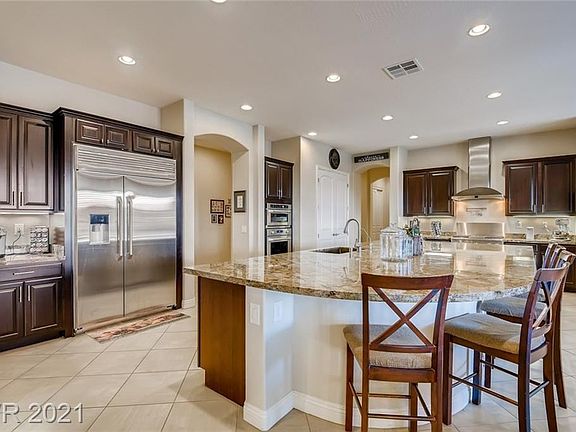 5th image of 8418 Jerlyn St