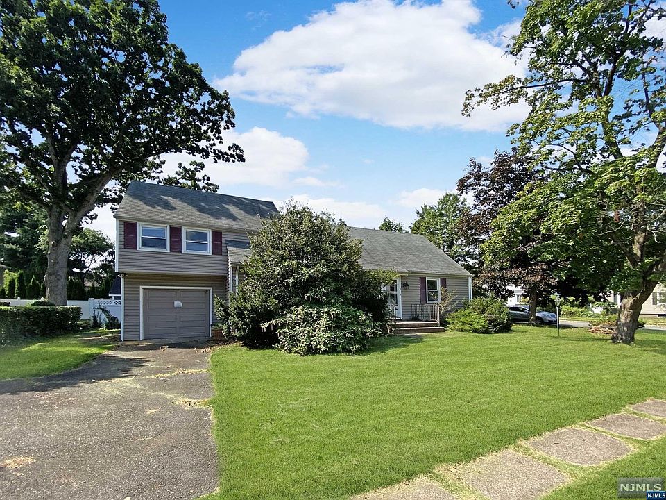 1st image of 8-10 Mason Pl
