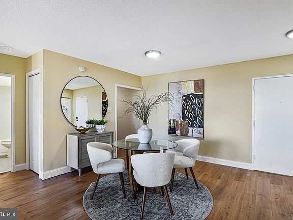 4th image of 300 M St SW #N508