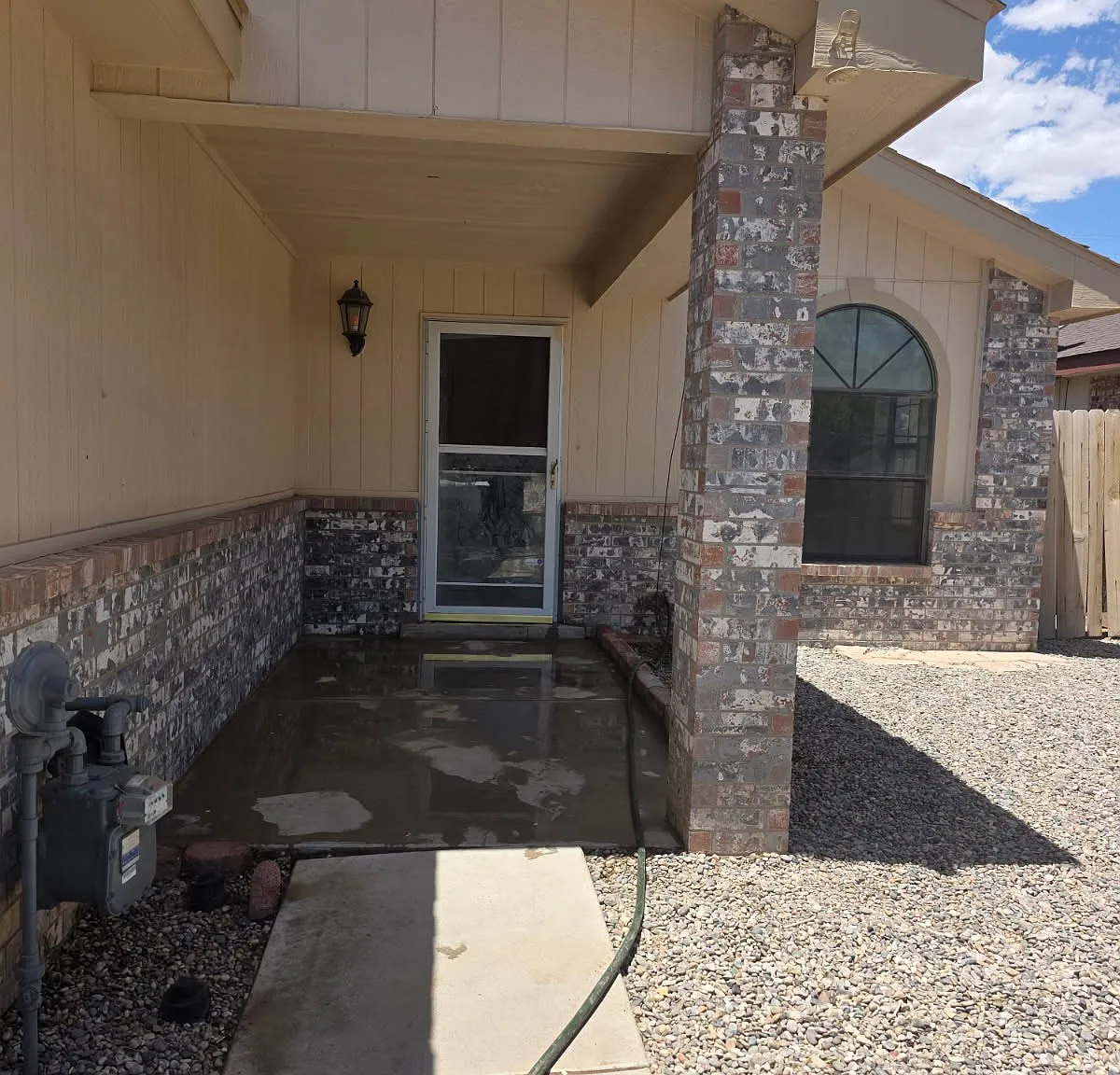 3 bed, 1200 sqft, $1,795 — Photo 2
