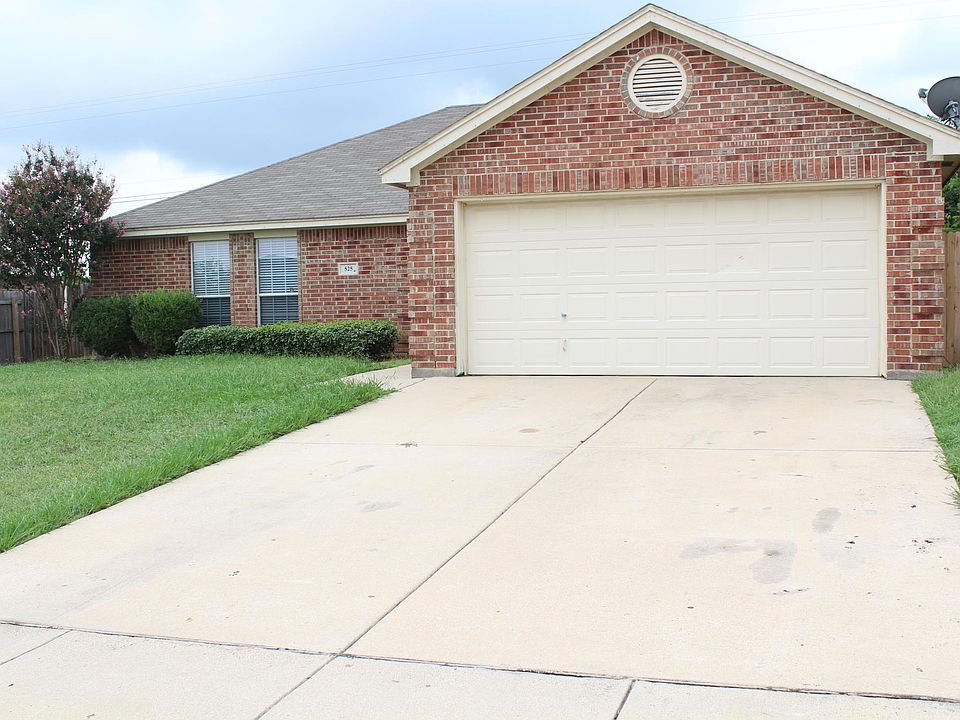 1st image of 525 Bretts Way #525
