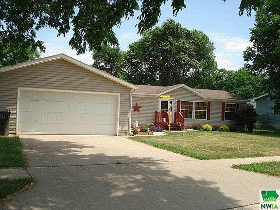 2nd image of 2022 Florence Ave