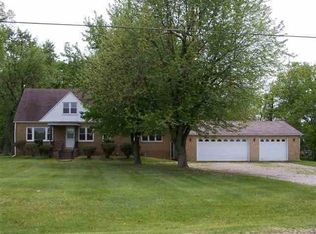 2115 E State Road 10, Knox, IN 46534