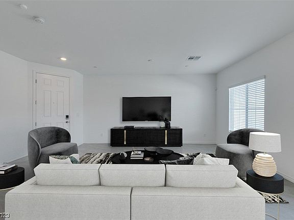 4th image of 226 Callen Falls Ave #1313