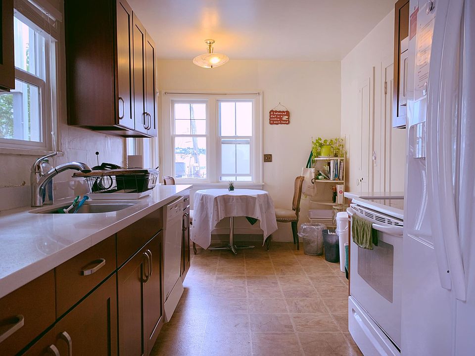 1st image of 2401 Boylston Ave E #1