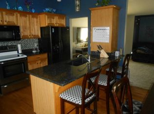 787 Windsor Cir, Hartland, WI 53029