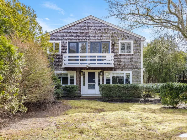 42 S Sea Avenue, West Yarmouth, MA 02673