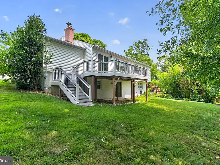 8006 Lady Lewis Ct — Photo 28