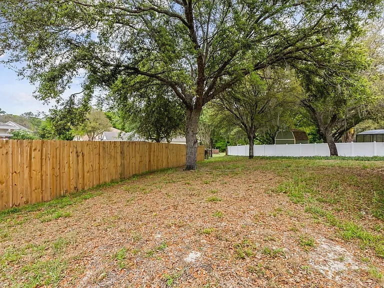1500 Daybreak Dr — Photo 33