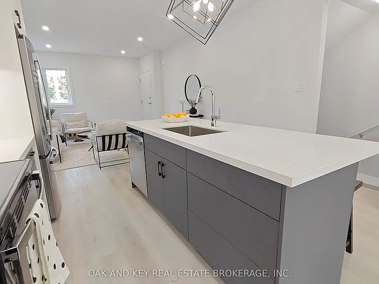1208 Fanshawe Park Rd E #9 — Photo 8
