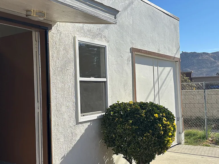 918 W Hays St — Photo 7