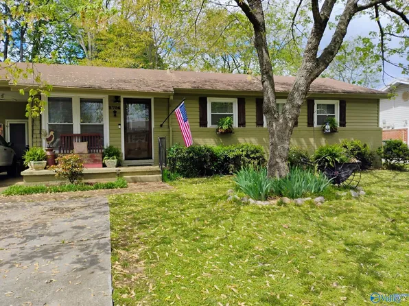 2706 Biscayne St SW, Huntsville, AL 35805