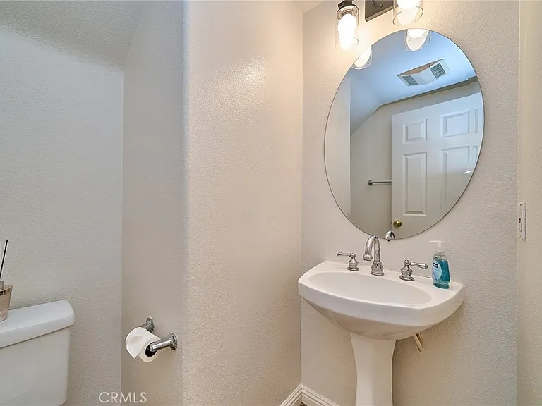 22859 Morro Dr — Photo 7