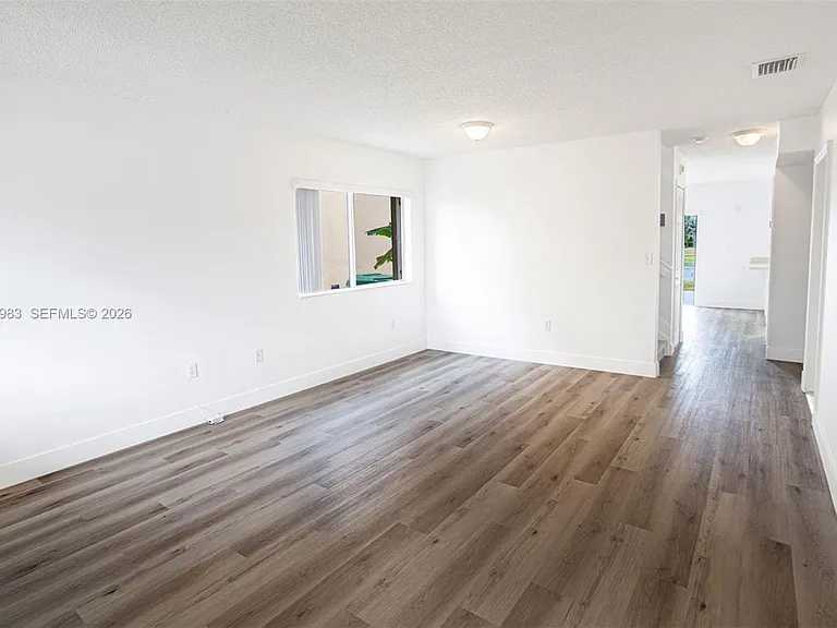 8949 SW 214th St #8949 — Photo 5