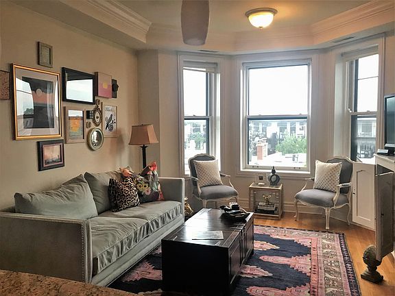 3rd image of 1707 N Crilly Ct APT 4W