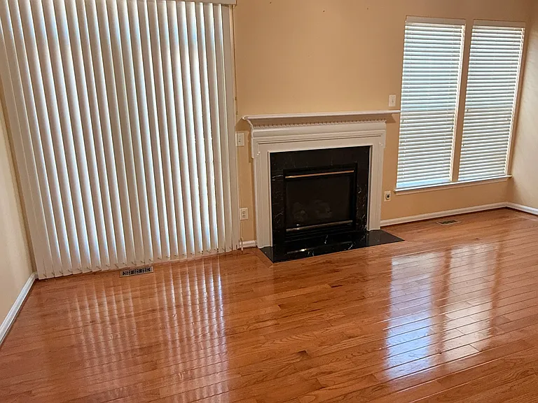 10404 Damascus Park Ln — Photo 11