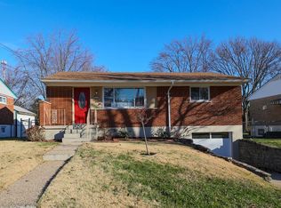 3244 Greenway Ave, Cincinnati, OH 45248