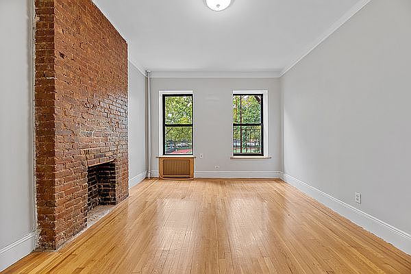 1st image of 427 E 114th St APT 2A