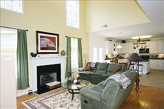 2nd image of 510 Collingsworth Ln