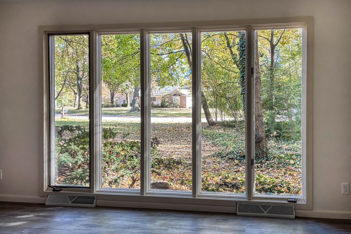 next background image