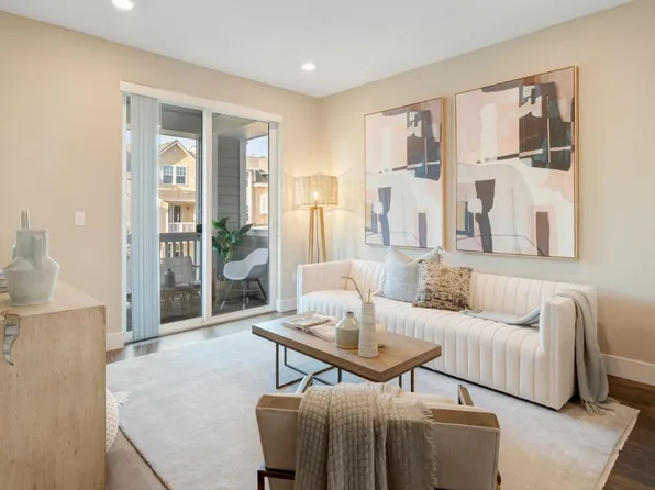 3911 Degree Ln, Mountain View, CA 94043