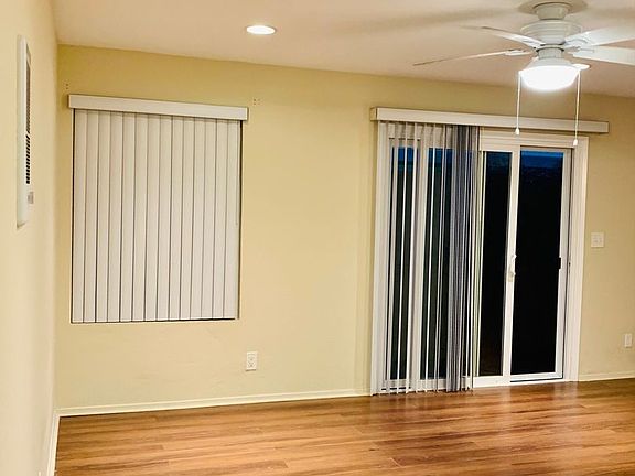 3rd image of 7701 Yorktown Ave APT 18
