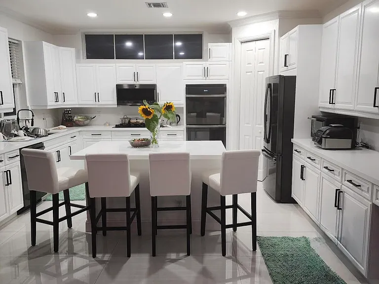 400 SW 15th Dr — Photo 3