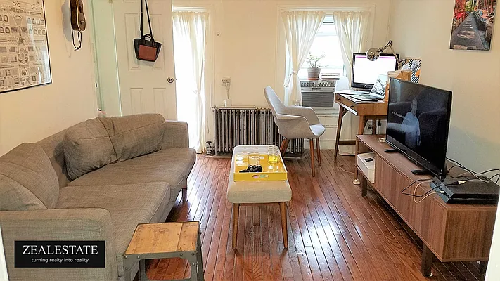 Rented by ZealEstate Group Inc | media 37